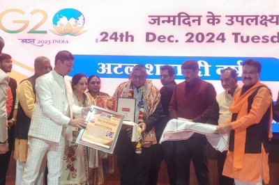 Honored to receive the "Atal Samajsevi Shikhar Samman" at Bharat Mandapam, Delhi, on Atal Ji’s 100th Birth Anniversary.